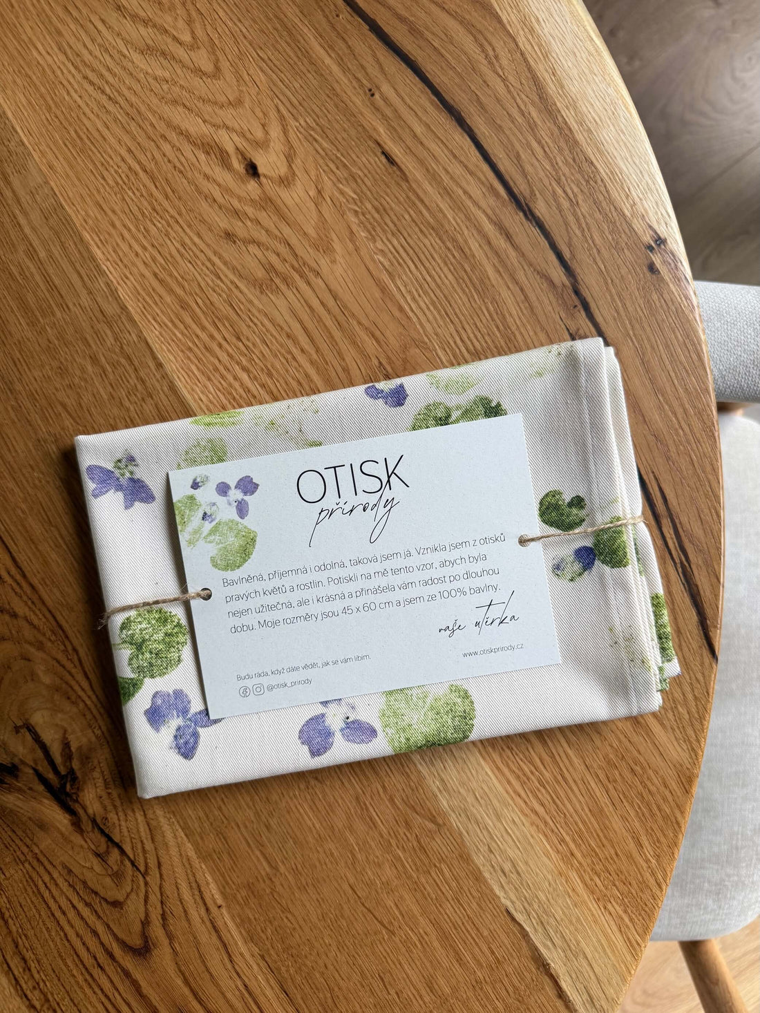 Bavlněná utěrka Roztroušené jarní fialky