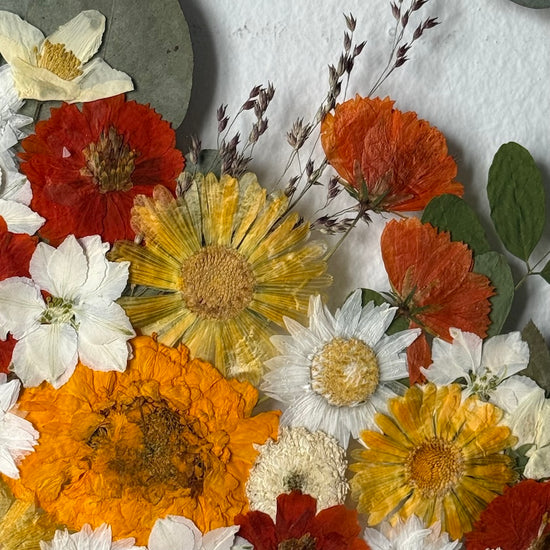 Jantarový květinový rozrost